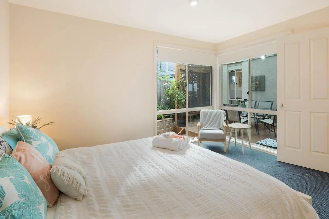 Pelican Lake Holiday House Merimbula Holiday home