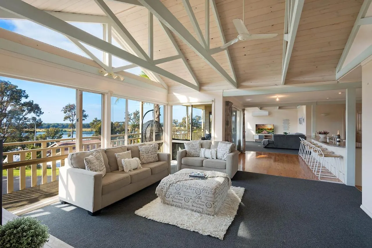 Holiday home Pelican Lake Holiday House Merimbula