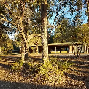 Lodge Woodbine Park Eco Cabins